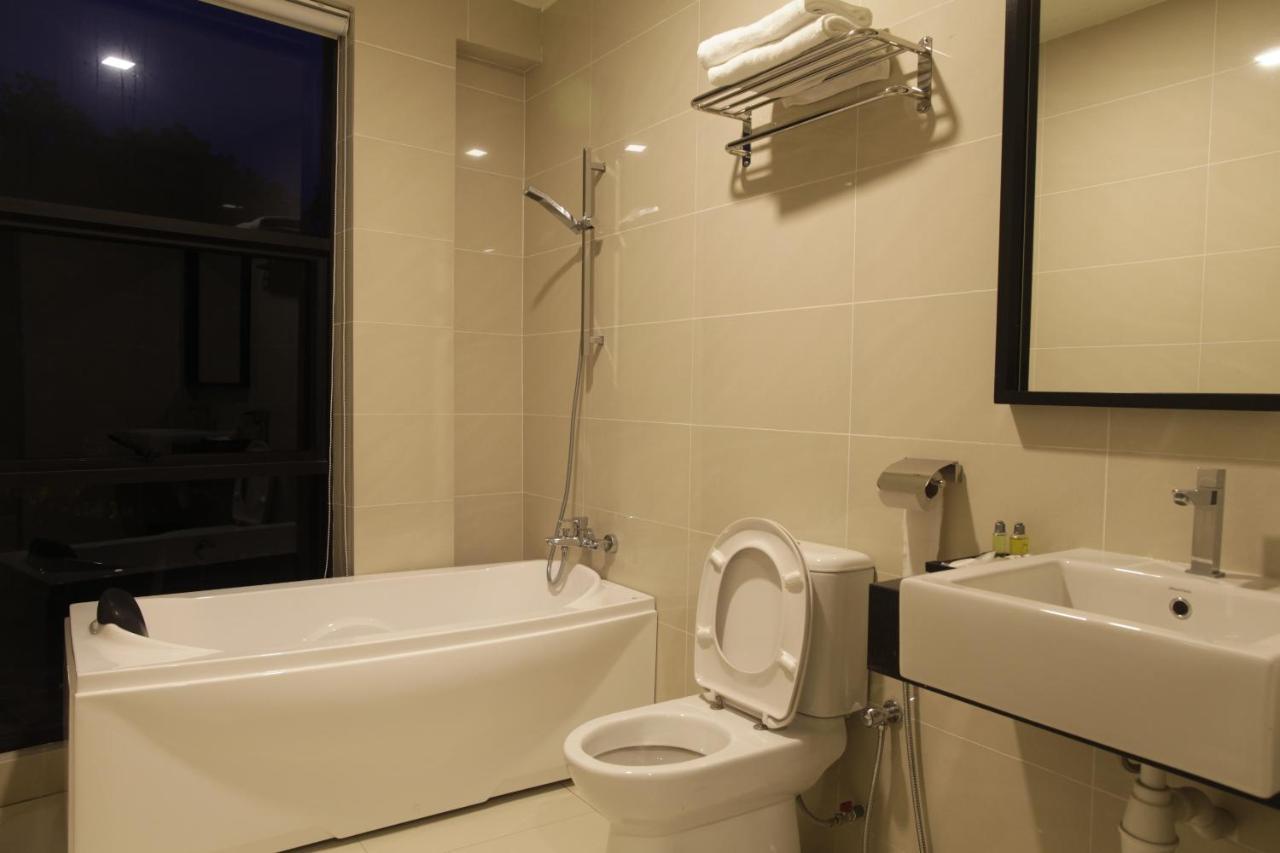 ג'והור בהרו I Am Jazz Hotel מראה חיצוני תמונה