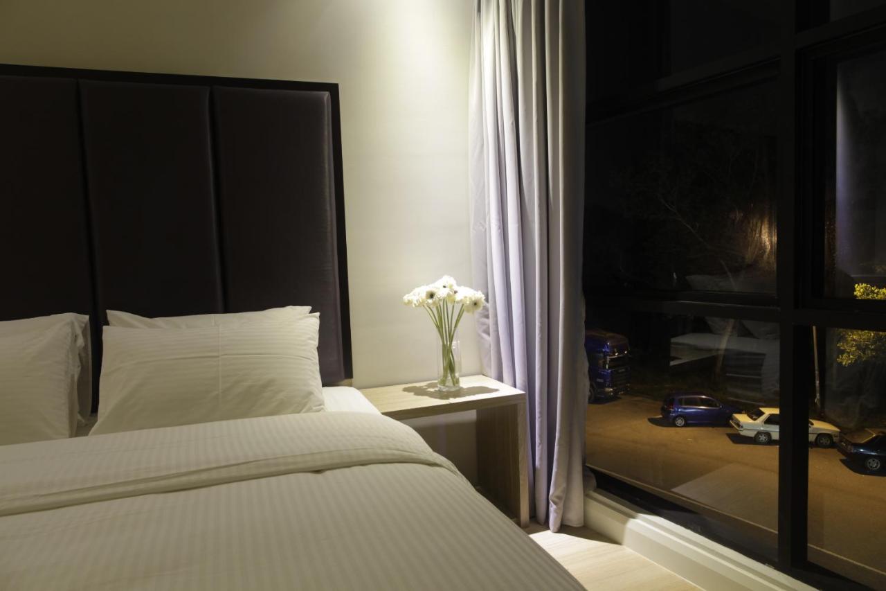 ג'והור בהרו I Am Jazz Hotel מראה חיצוני תמונה