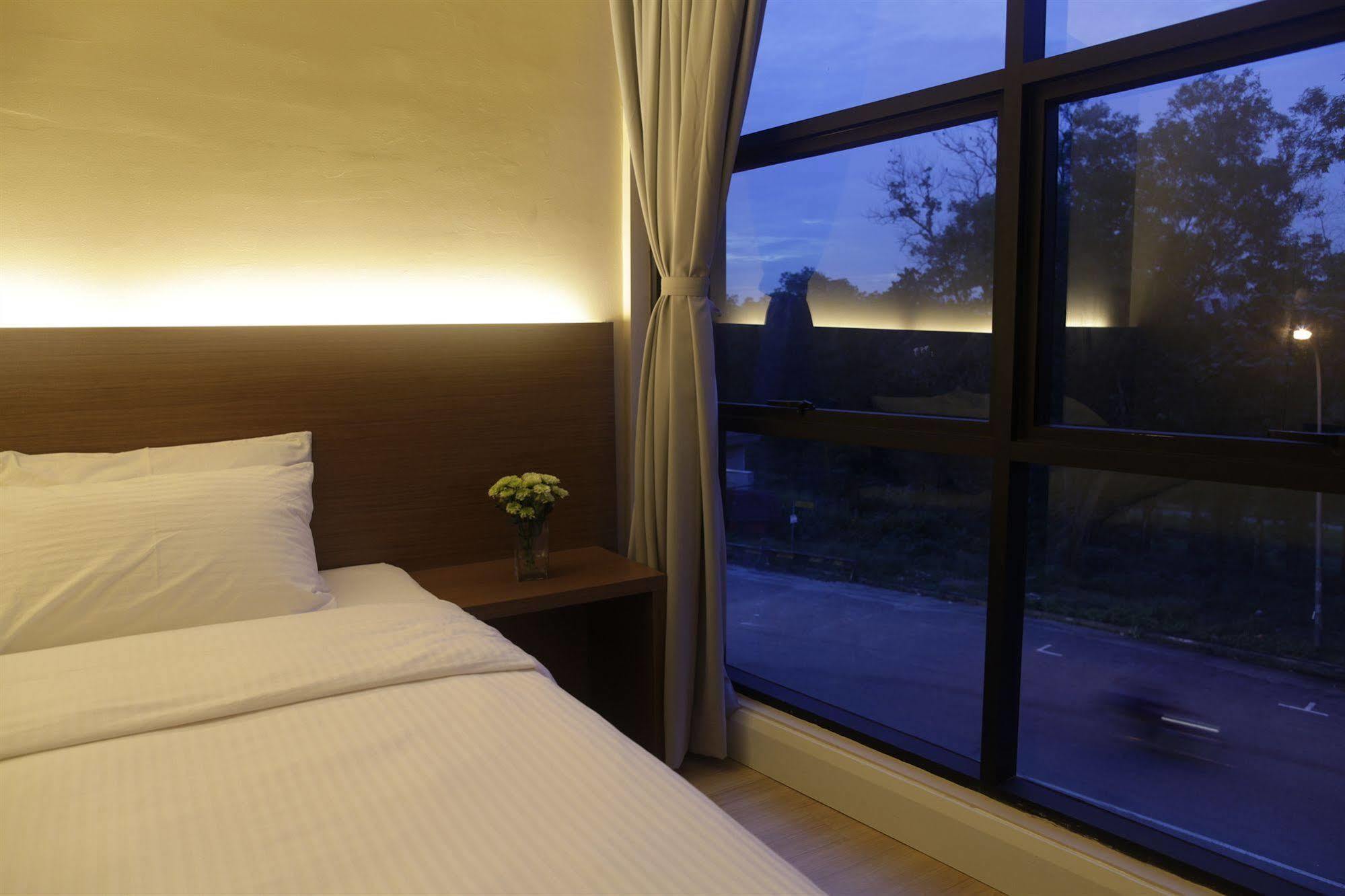 ג'והור בהרו I Am Jazz Hotel מראה חיצוני תמונה