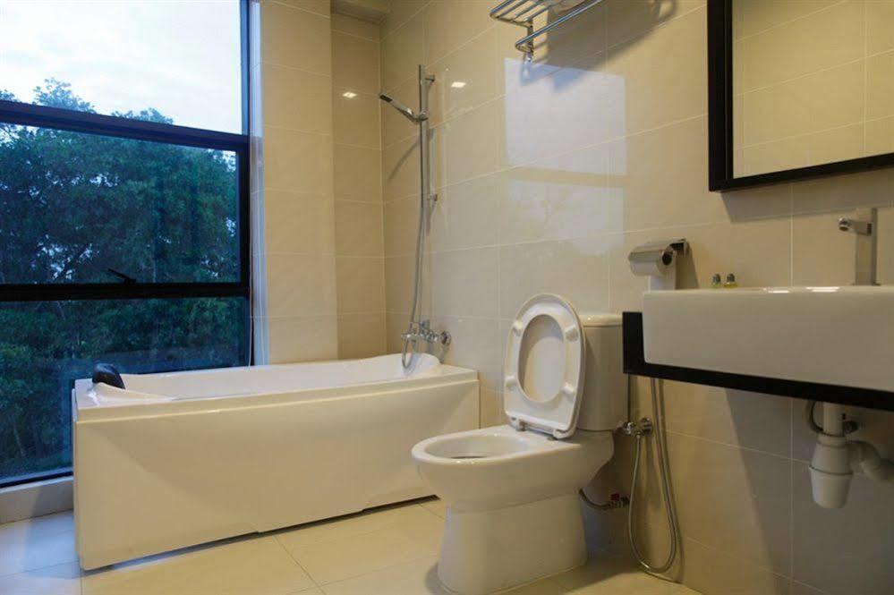 ג'והור בהרו I Am Jazz Hotel מראה חיצוני תמונה
