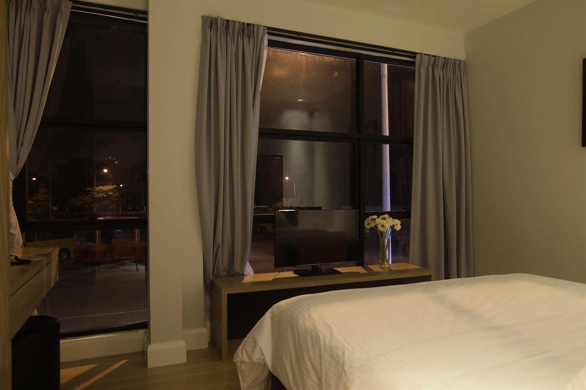 ג'והור בהרו I Am Jazz Hotel מראה חיצוני תמונה